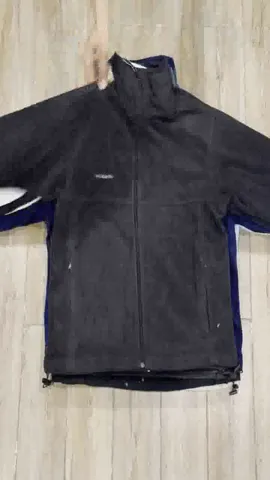 Branded Columbia Fleece - 15 Pieces
