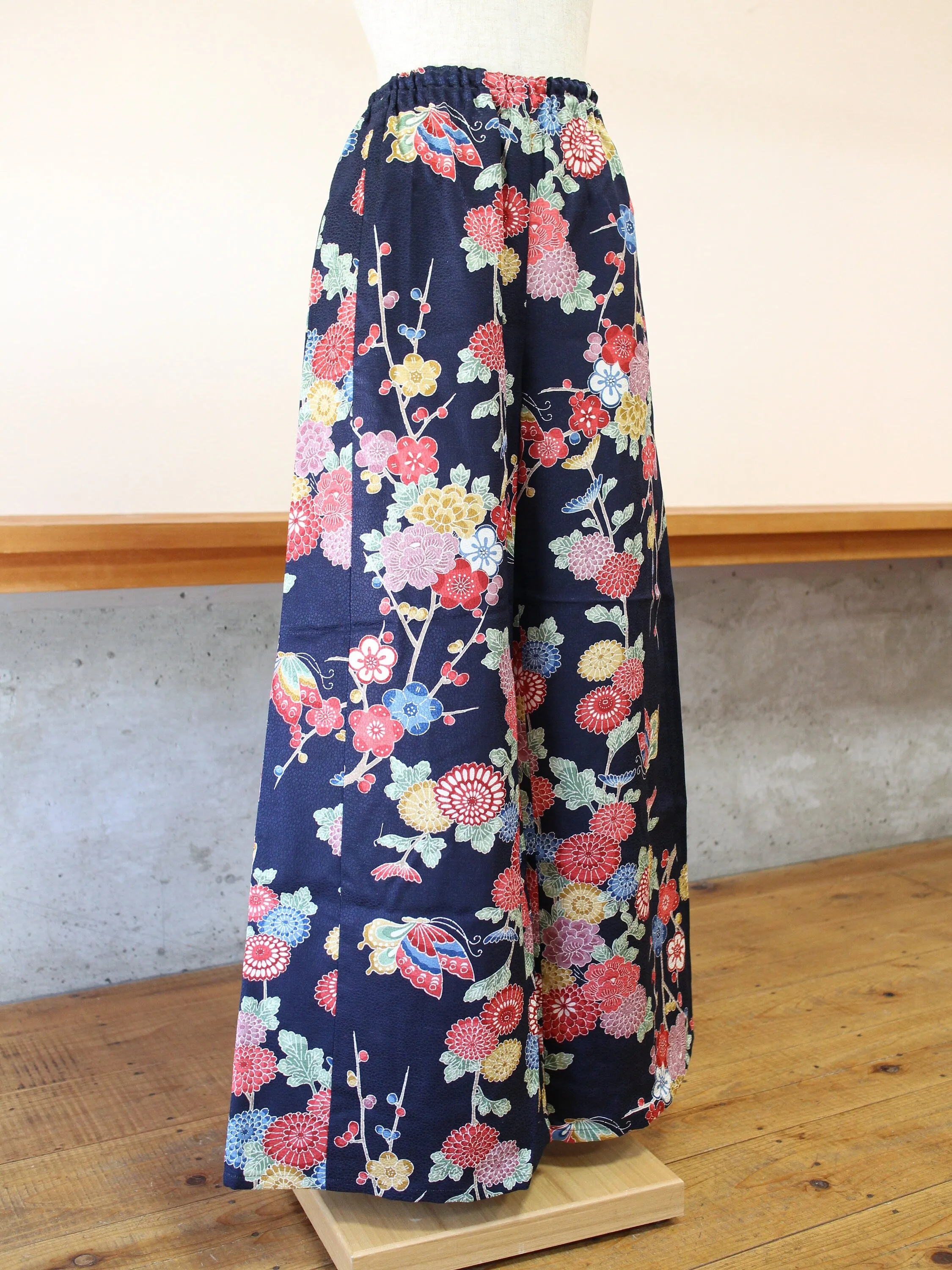 High-Waisted Palazzo Pants - Women’s Loose Elastic Wide Leg Pants w/ Colorful Japanese Kimono Silk Flare | Fashionable Cozy Trousers for Her